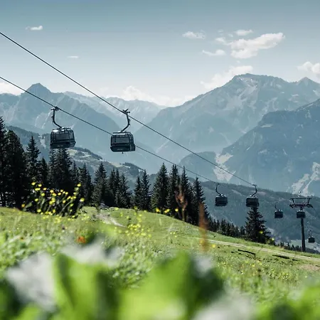 Gletscherblickstube By Alpenluxus Διαμέρισμα Fügen