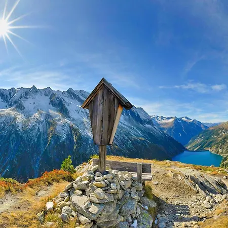 Gletscherblickstube - Terrace & Mountain View